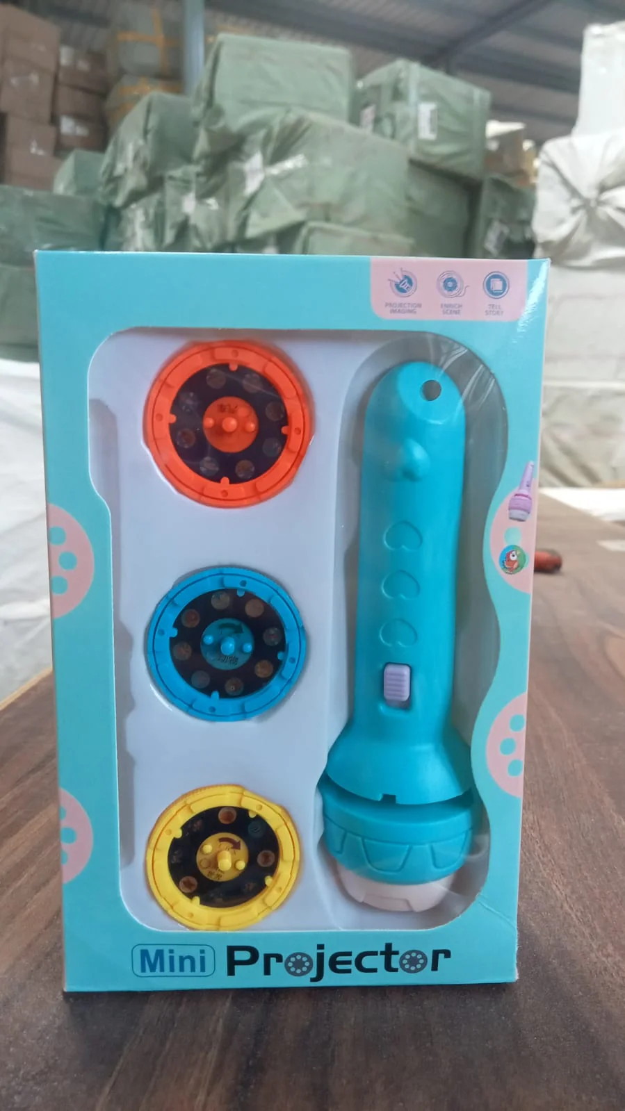 Mini Slide Projector for Kids with 3 Slide and Animated Pattern Learning Toy - Image 7