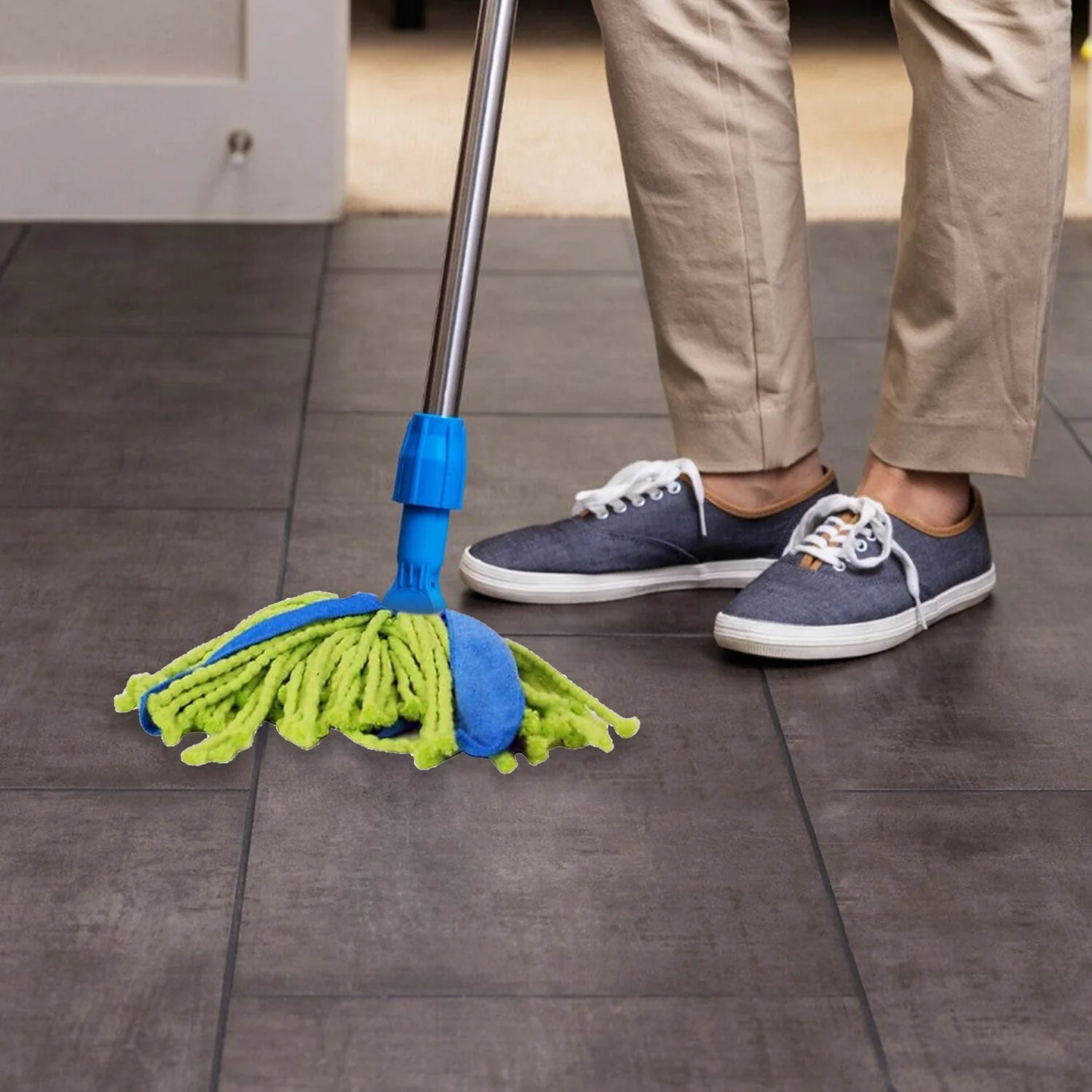 Ceiling Broom Fan – Effective for Cleaning and Wiping Dusty Floor Surfaces - Image 3