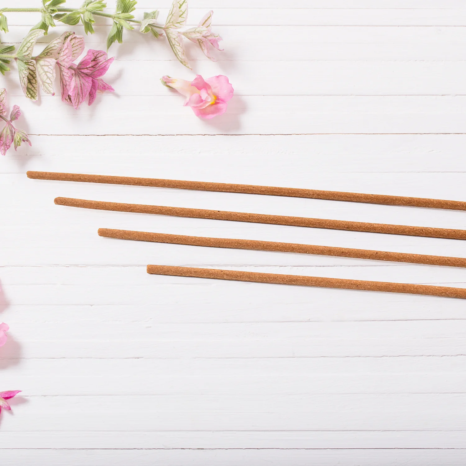 Pure Woods Natural Incense Sticks Natural Fragrance for Puja (105gm Pkt) - Image 4