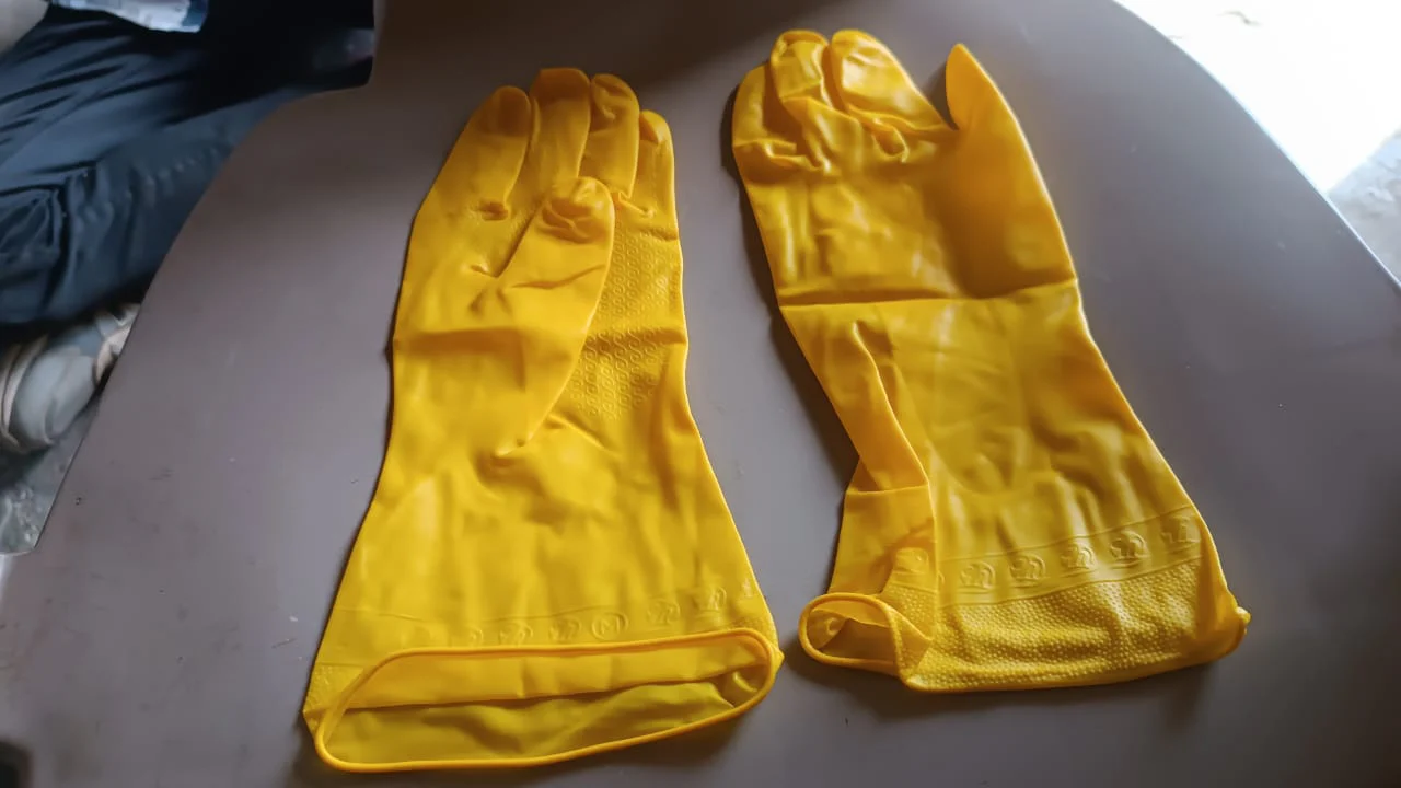 2 pair med yellow gloves For Cleaning - Image 9