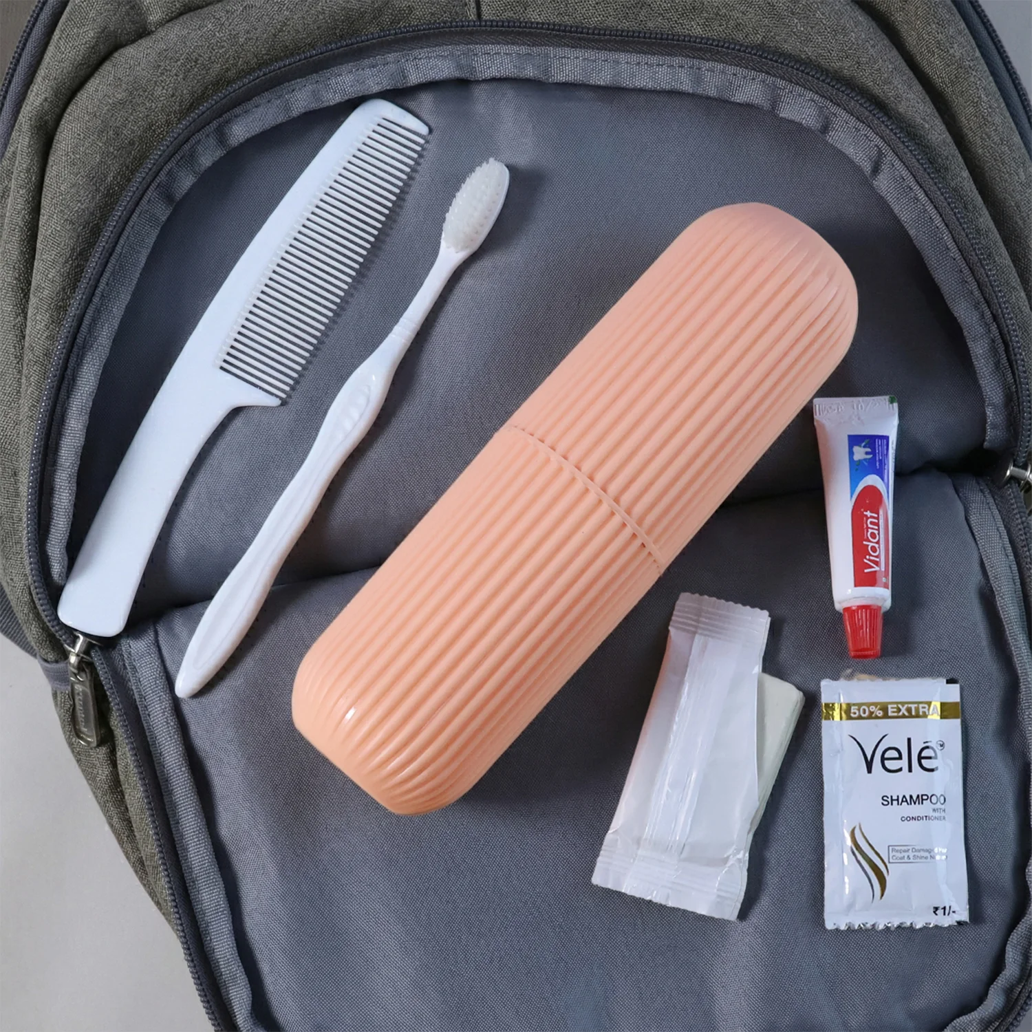 5-in-1 Compact Travel Grooming Kit (1 Set) - Image 5