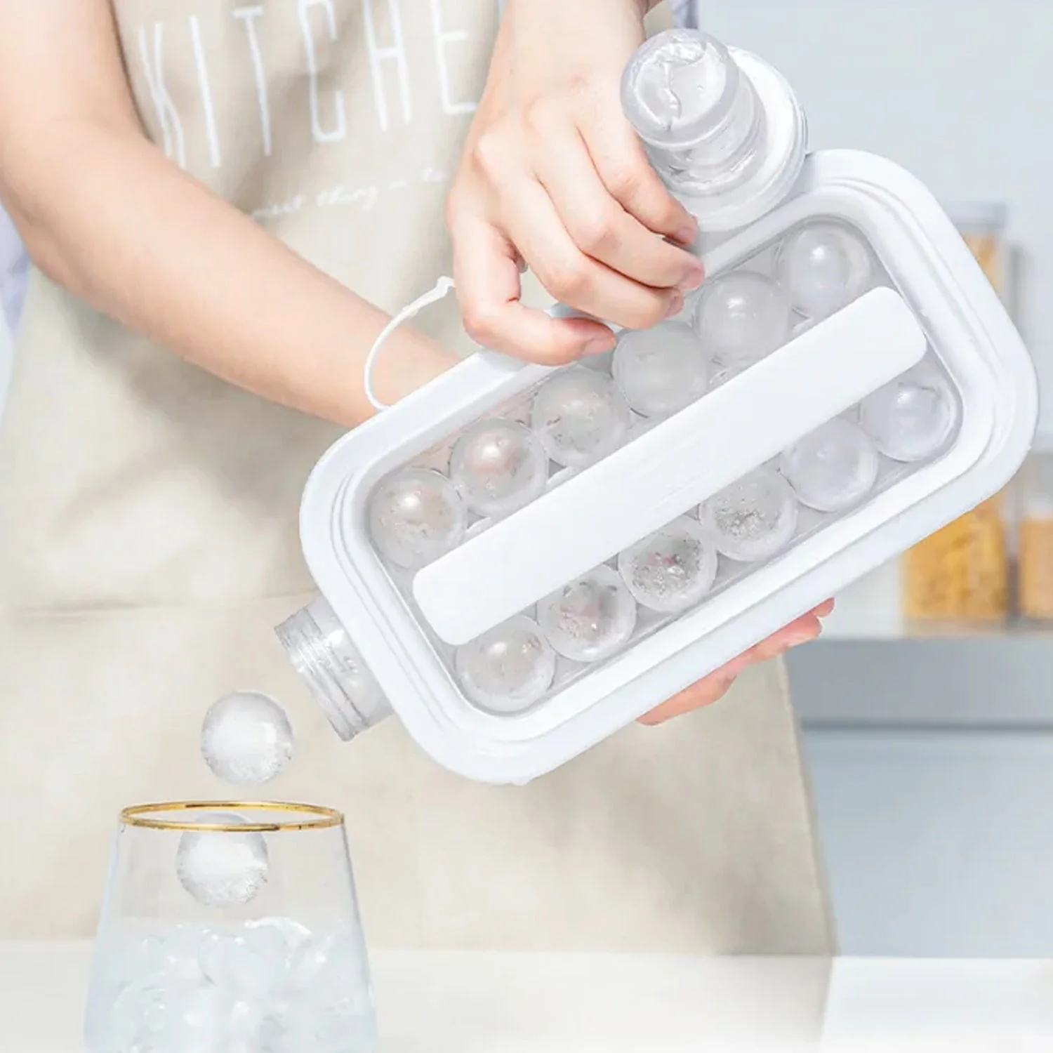 Foldable Ice Tray with Lid, 2-in-1 Ice Ball Maker - Image 8
