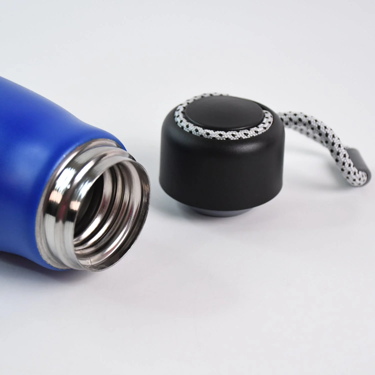 Customize 500ml Leak-Proof Stainless Steel Double Wall Vacuum Insulated Water (1 Pc) - Image 4