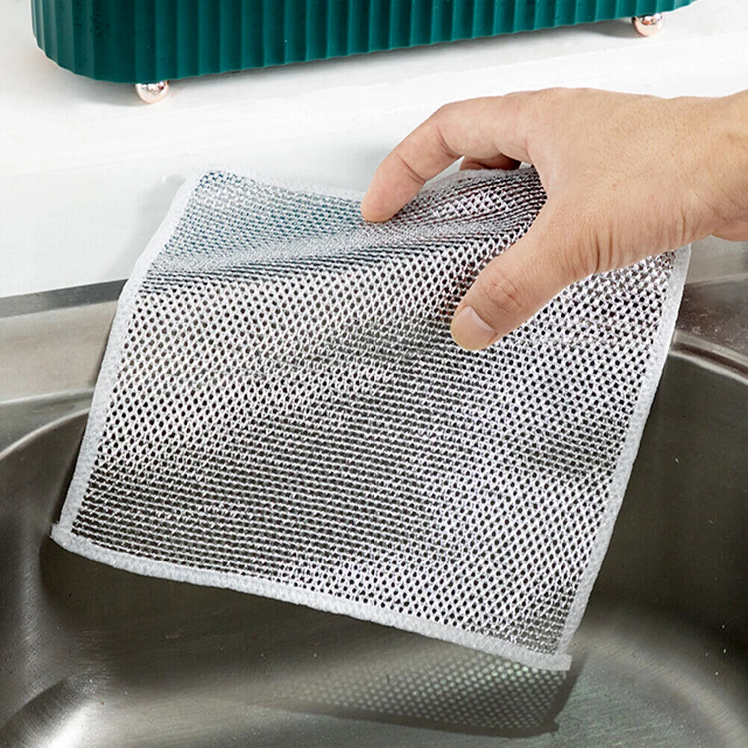 Double-Sided Microfiber Cloth & Stainless Steel Scrubber – (1 Pc, 20x20 cm) - Image 7