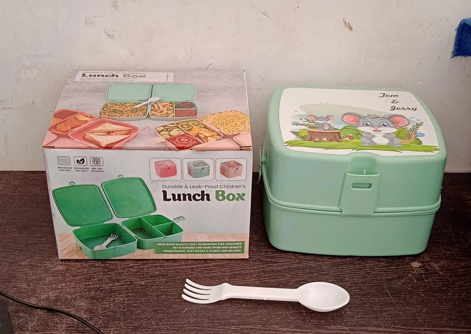 Double-Layer Square Lunch Box with Spoon , 4 Compartment Tiffin & Push Lock - Image 9