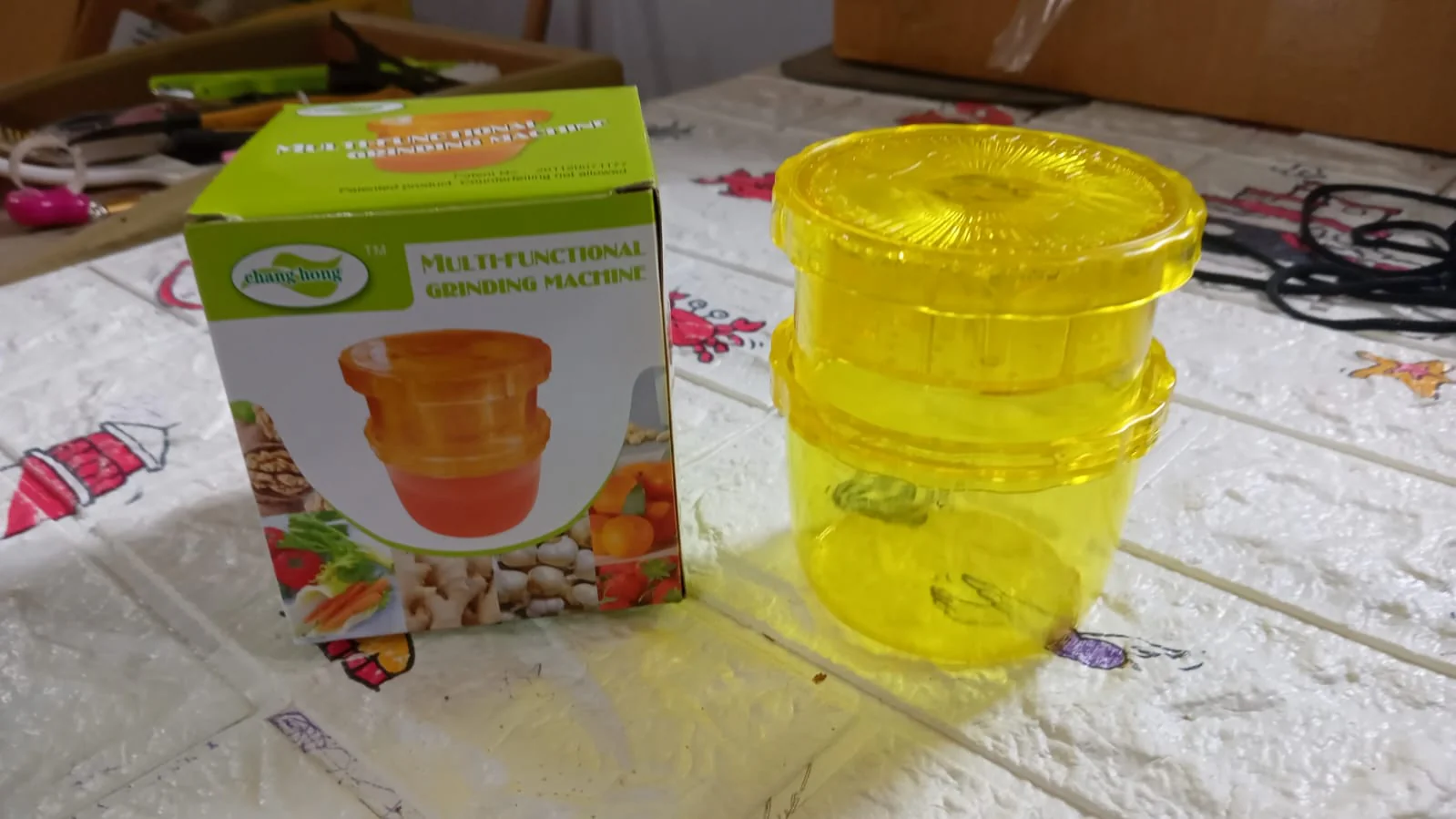 2 in 1 Manual Citrus Juicer and Grinder Portable Ginger Garlic Fruit Vegetable - Image 6