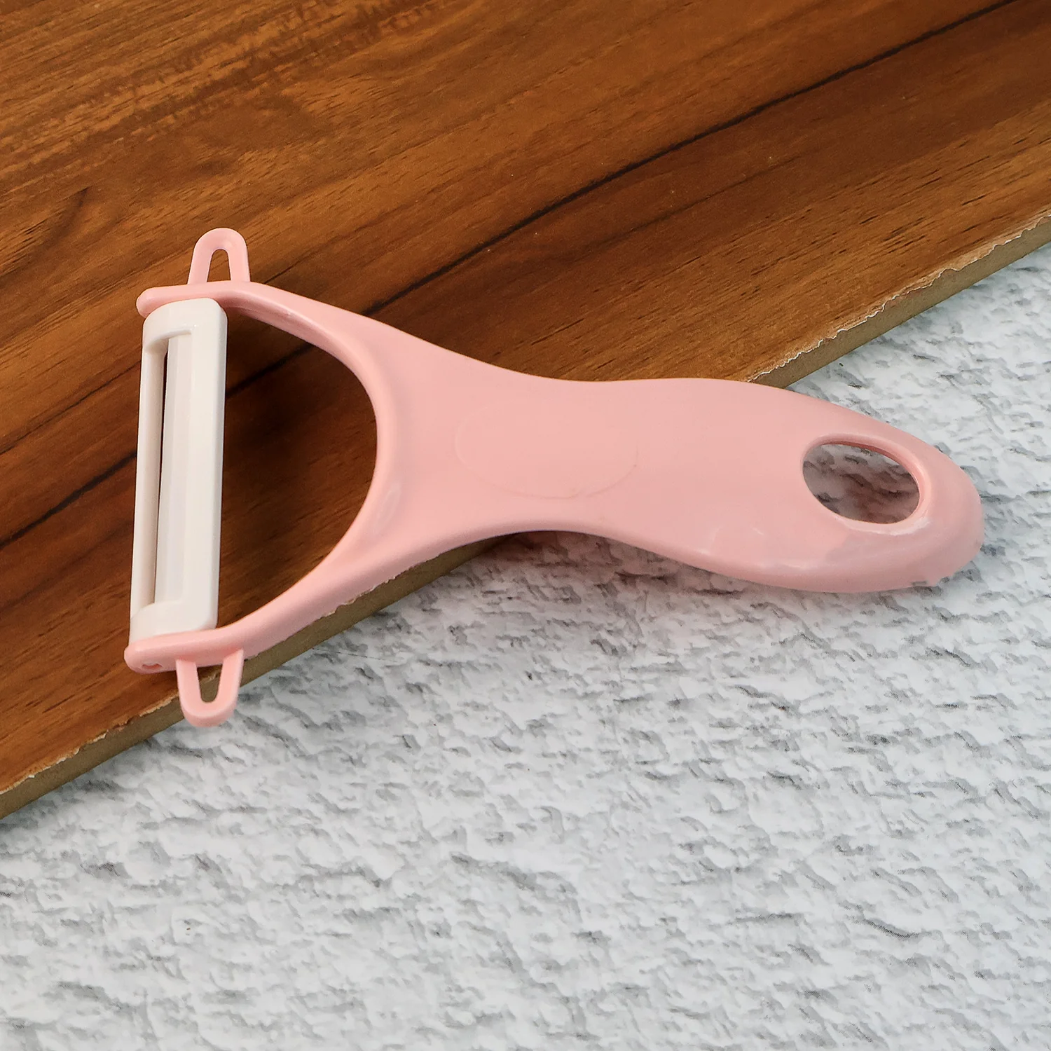 Stainless Steel Blade Peeler – Universal Kitchen Peeler for Household Use - Image 3