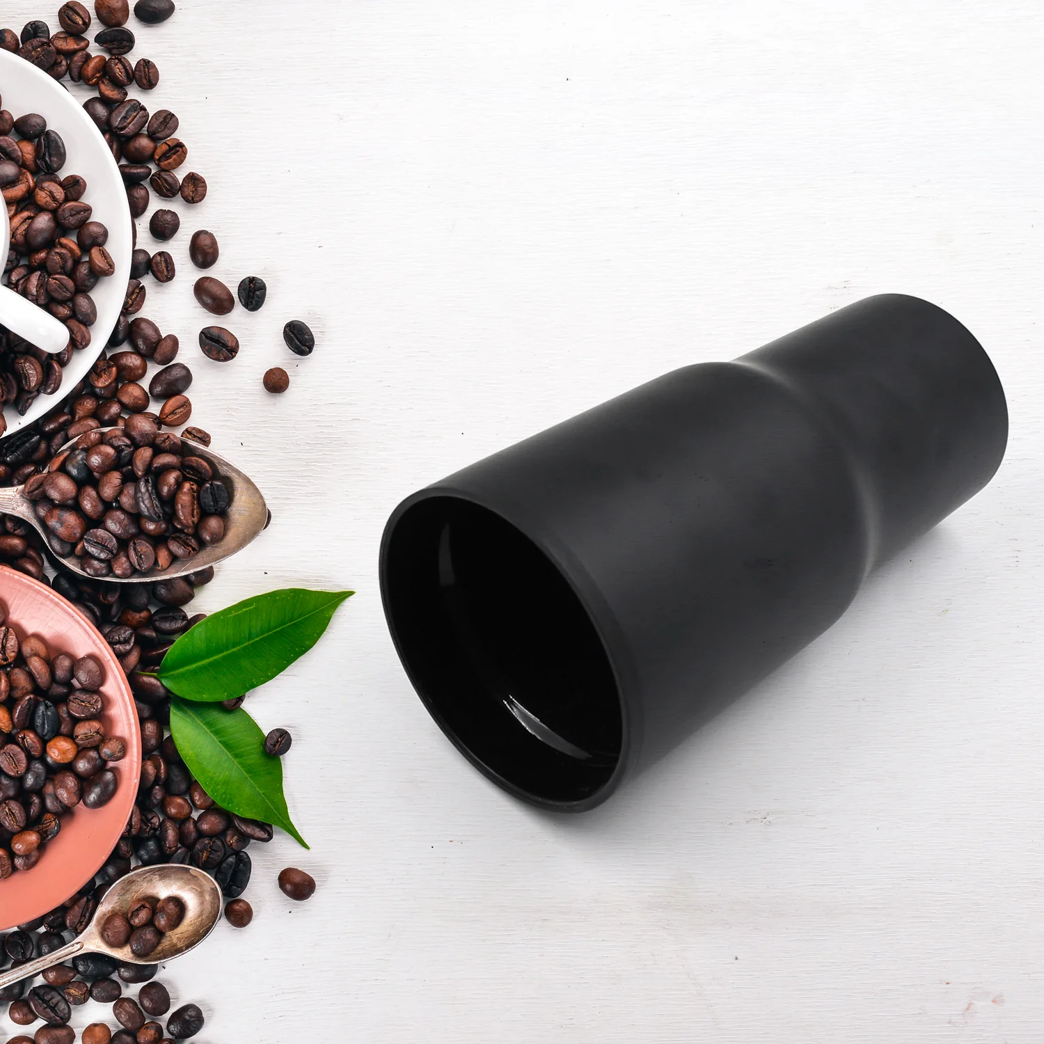 STAINLESS STEEL VACUUM INSULATED MUG, Tumbler (590ml) - Image 7