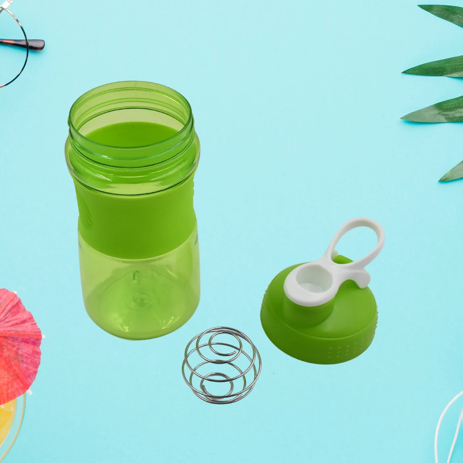 Shaker Bottle for Protein Mixes Pre Workout Shaker Bottles - Image 3