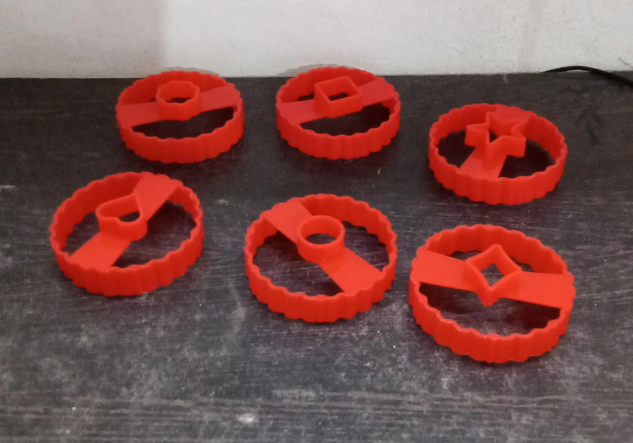 Easter Cookie Cutter Set – Plastic Biscuit Cutting Tools - Image 9