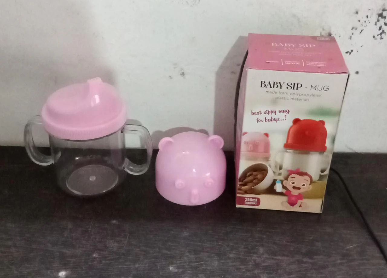 Baby Milk Sippy Mug – Leakproof Lightweight Nursing Cup for Kids (250 Ml / 1 Pc) - Image 10