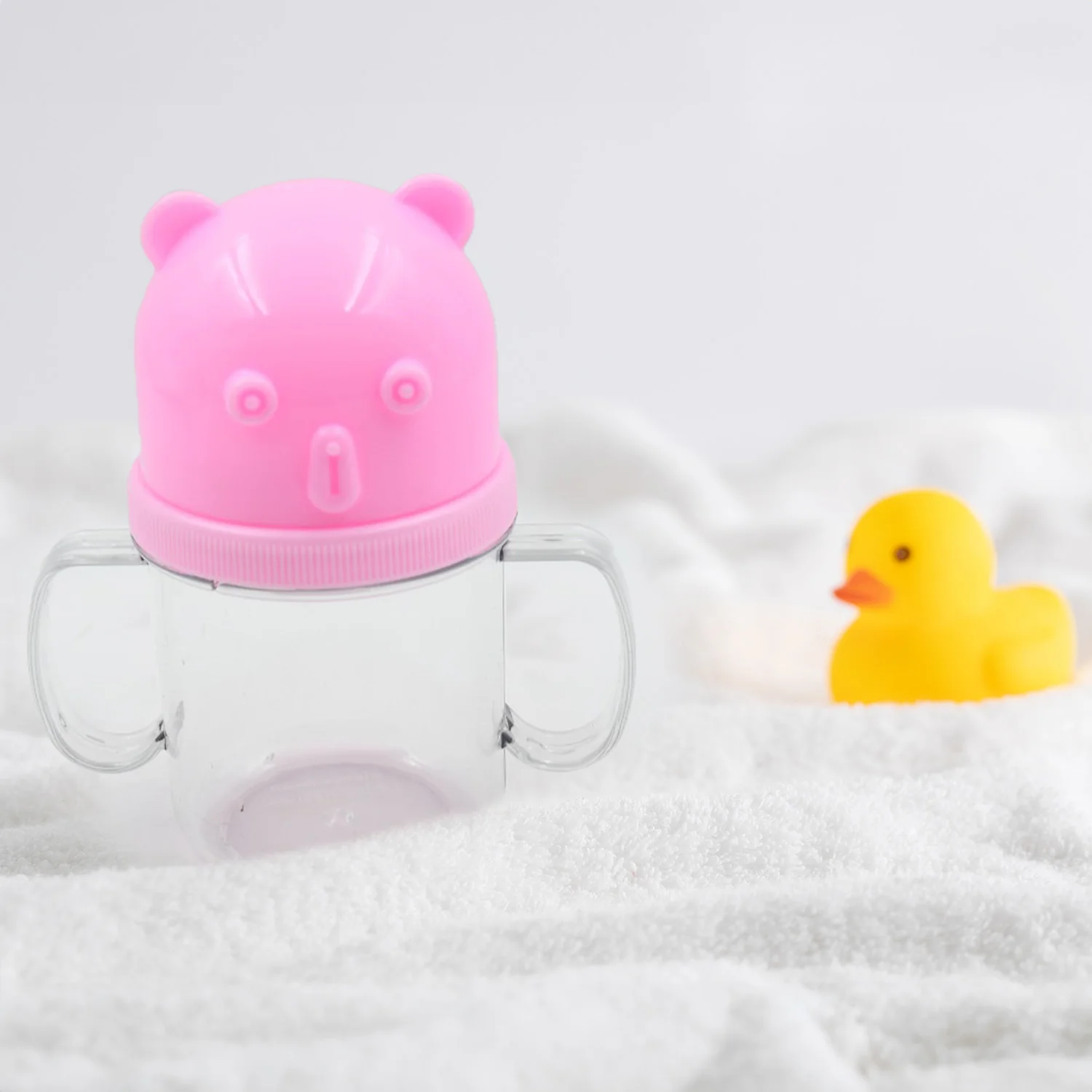 Baby Milk Sippy Mug – Leakproof Lightweight Nursing Cup for Kids (250 Ml / 1 Pc) - Image 4