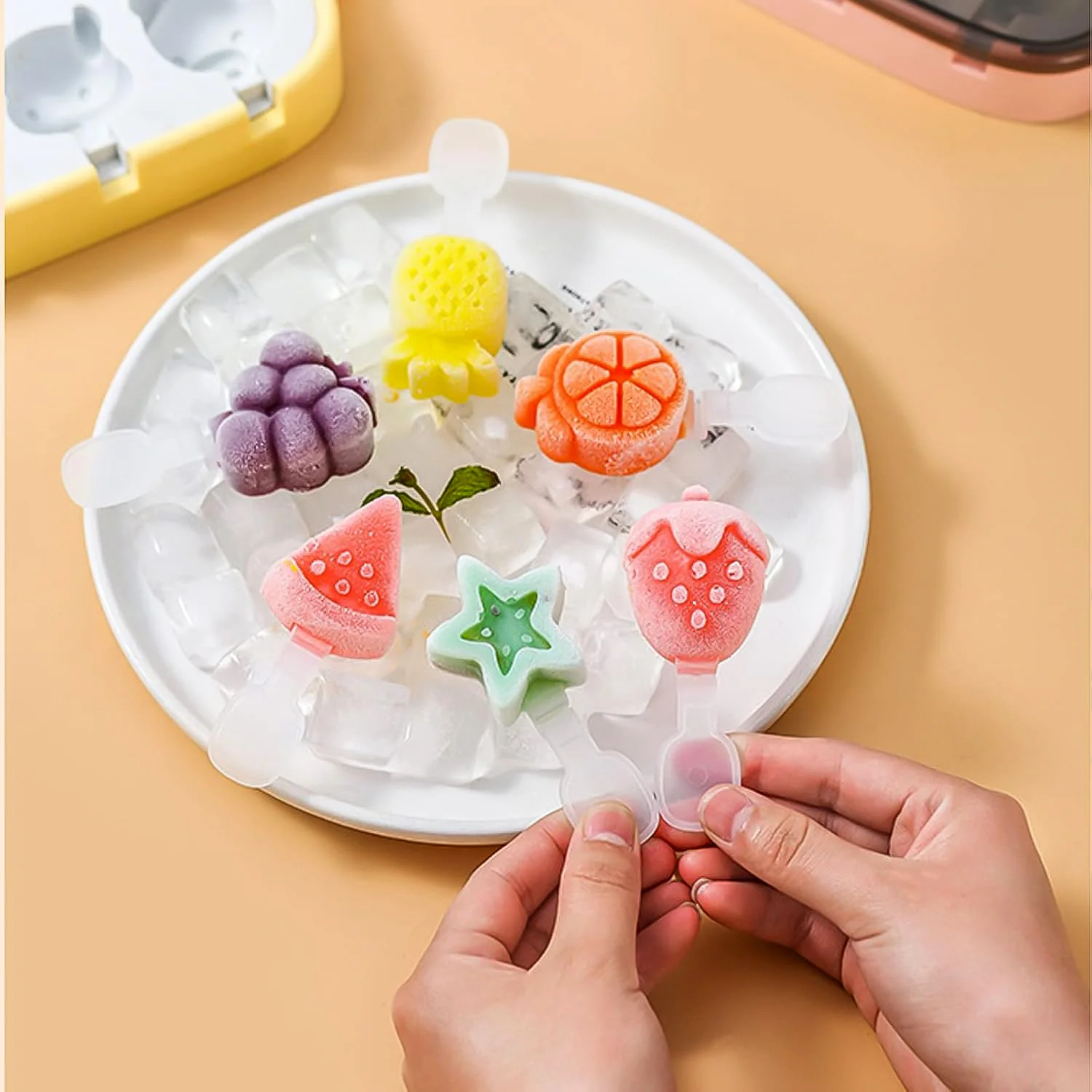 6-Cavity Silicone Ice Cream and Popsicle Mold Tray (1 Set) - Image 4