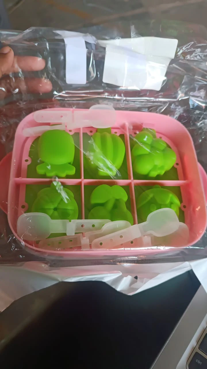 6-Cavity Silicone Ice Cream and Popsicle Mold Tray (1 Set) - Image 7