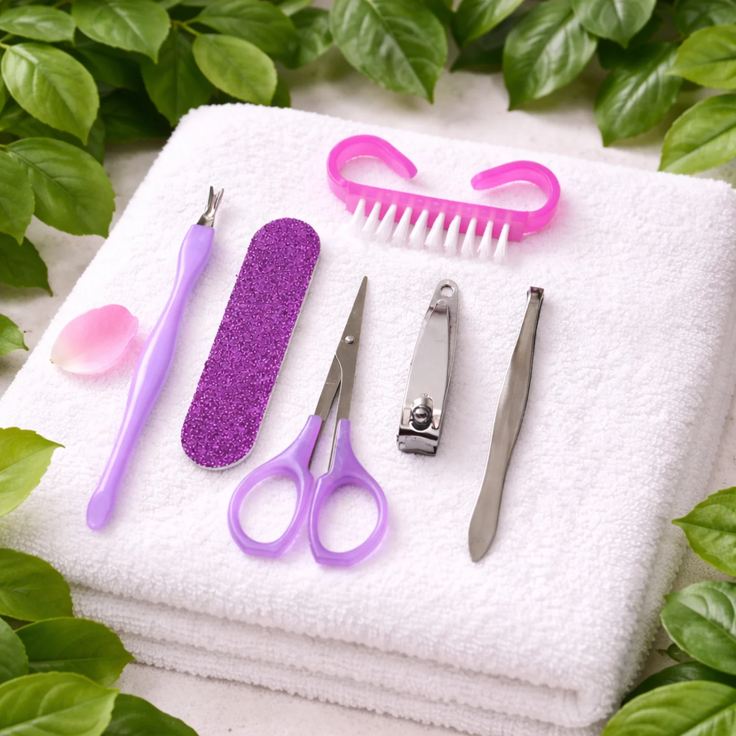 6 In 1 Manicure Pedicure Nail Care Kit (1 Set) - Image 7