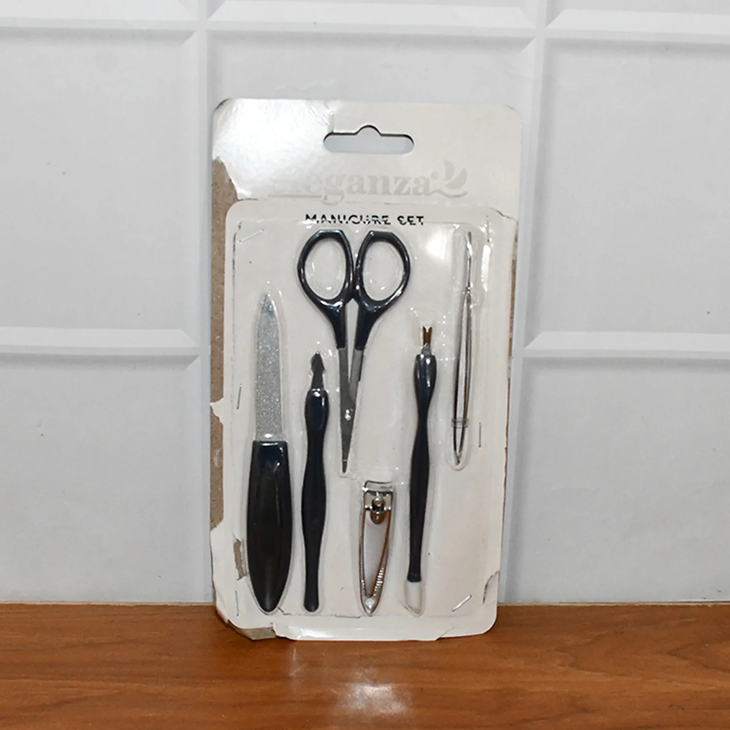 6 in1 Manicure & Pedicure Grooming Kit - Image 8