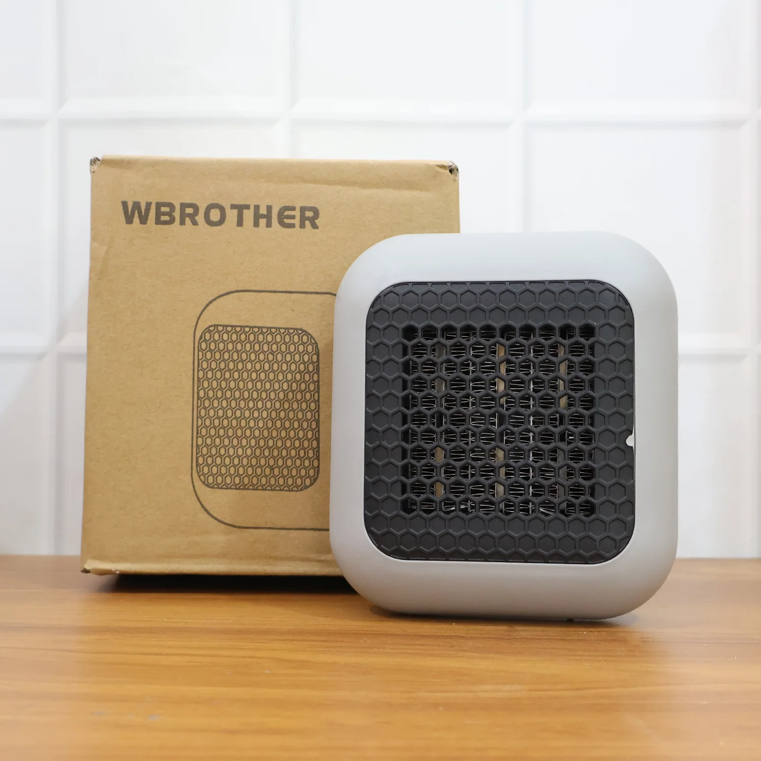 600W Wall-Mounted Plug-In Room Heater (1 Pc / With Conveter) - Image 10