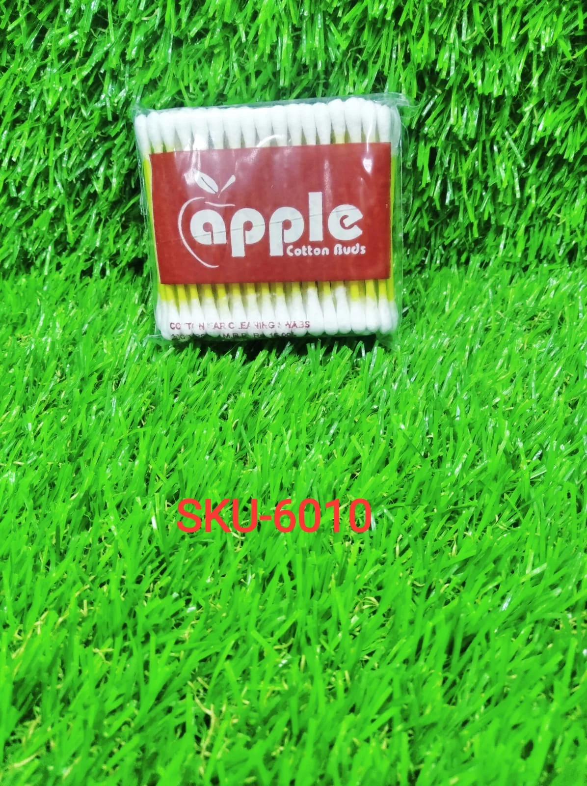 Small Cotton Buds for ear cleaning, soft and natural cotton swabs (100 per pack) - Image 9