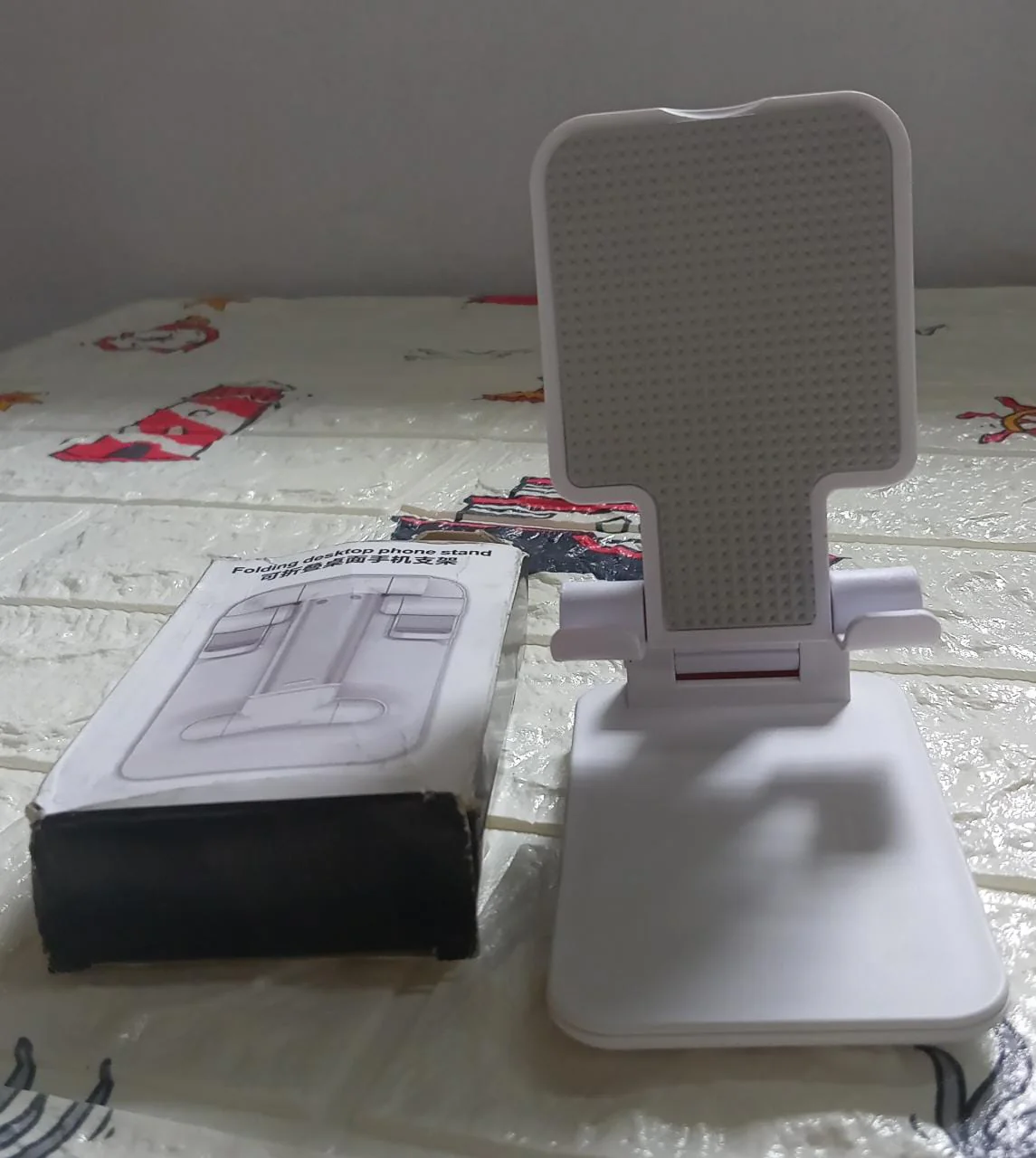 Foldable Mobile Stand with Angle Adjustable Desktop Table Mobile Holder - Image 10