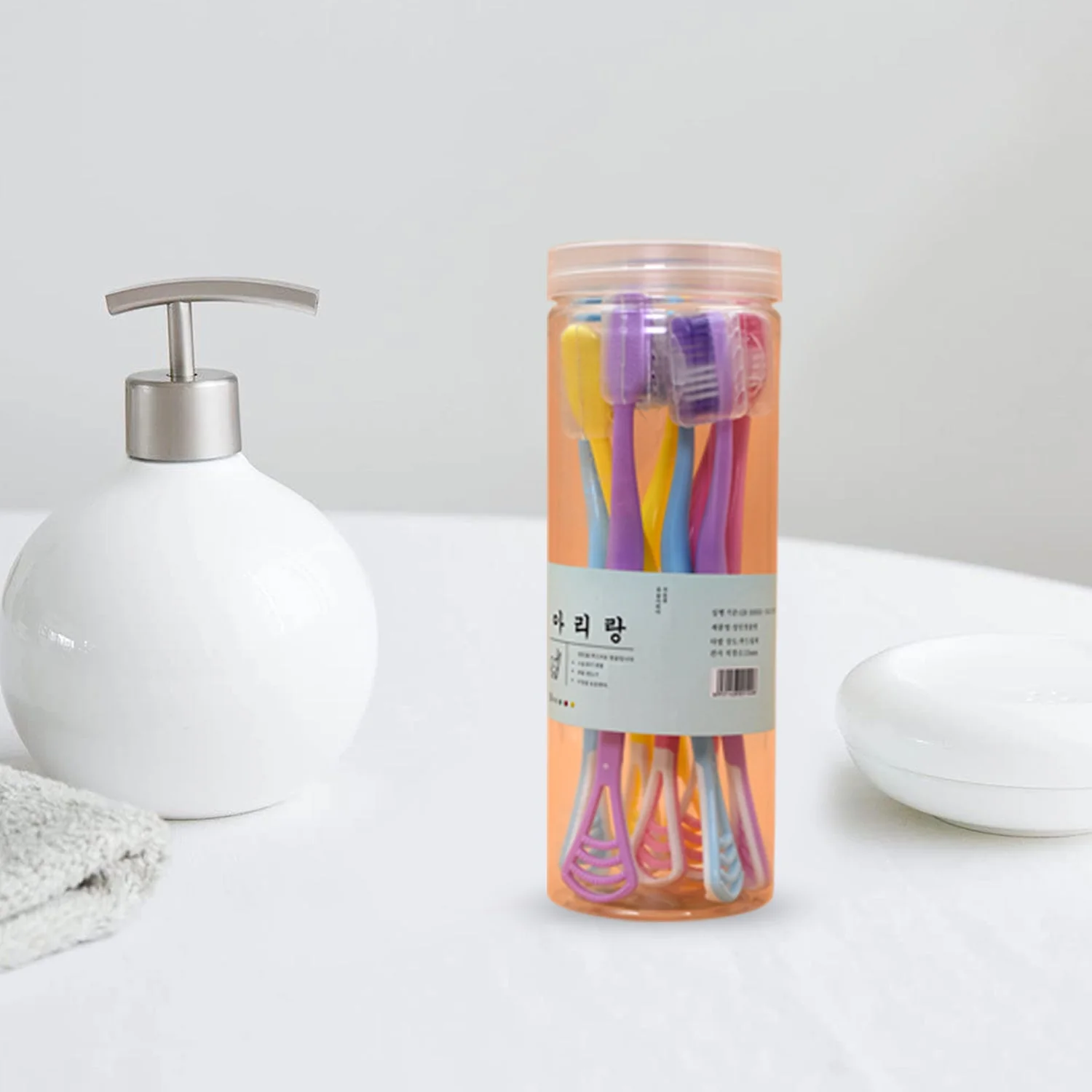 8 Pc 2-in-1 Toothbrush Case for Family Use - Image 10