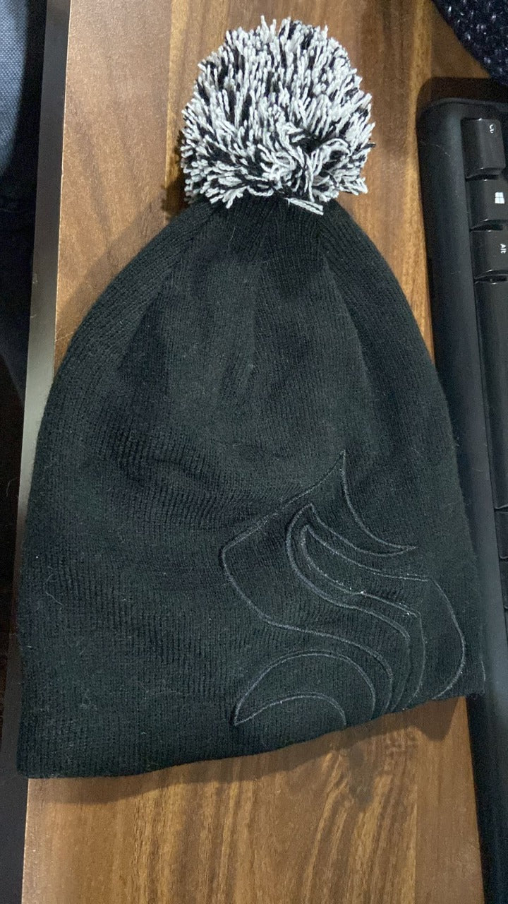 Men's and Women's Skull Slouchy Winter Woolen Knitted Black Inside Fur Beanie Cap. - Image 6