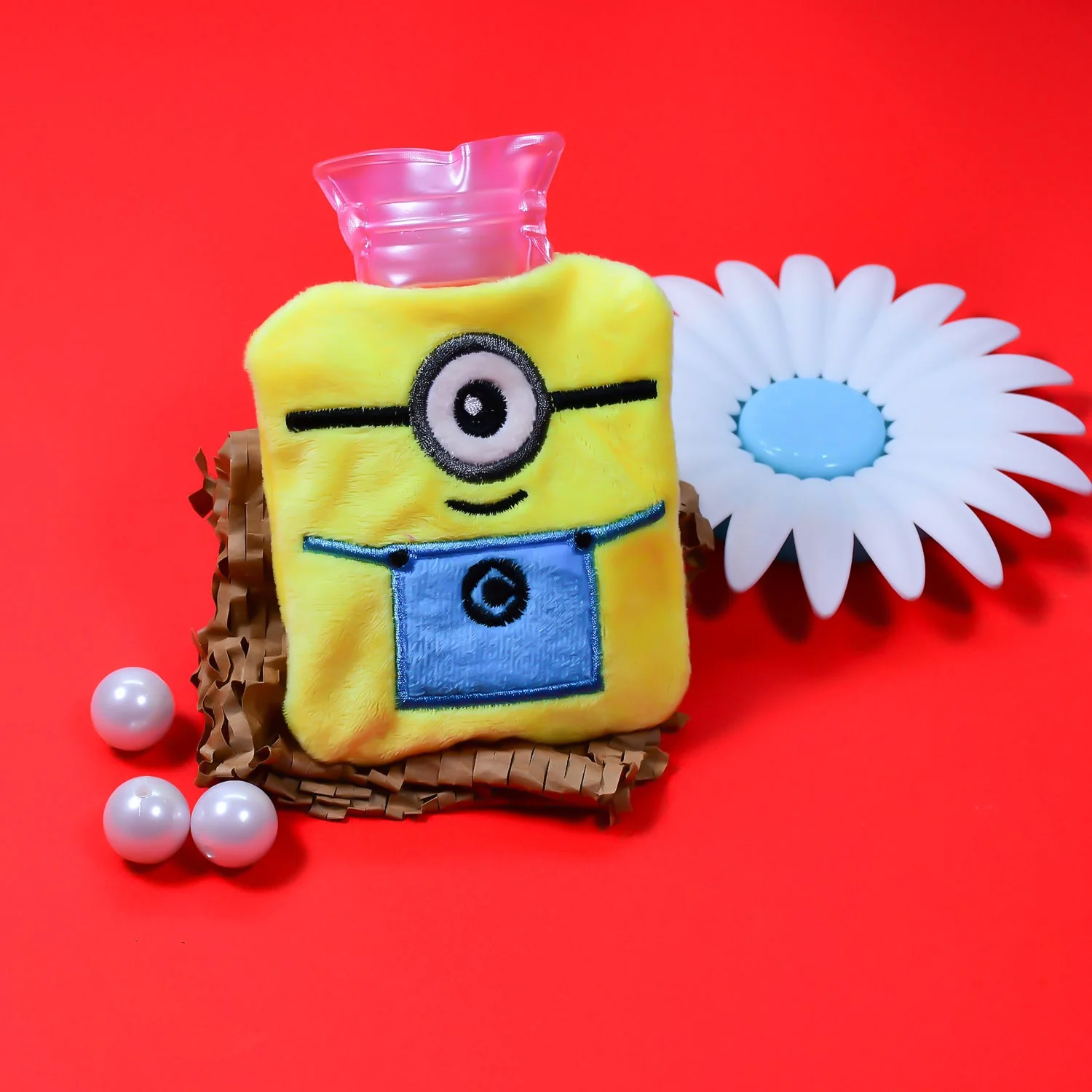 Minions Small Hot Water Bag – Pain Relief for Neck, Shoulder, Hands & Feet (1 Pc) - Image 5