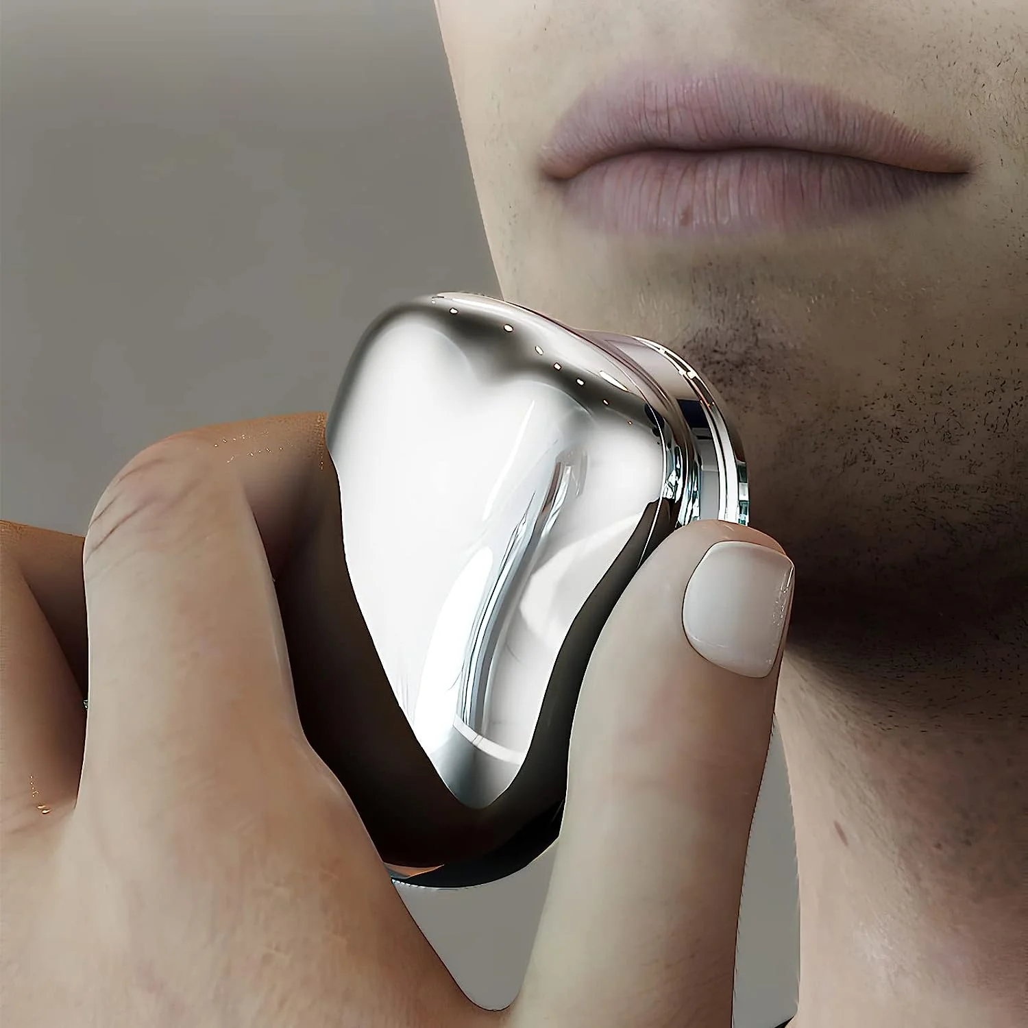 Mini Electric Shaver Portable Rechargeable Wireless Beard Hair Razor for Men and Women - Image 3