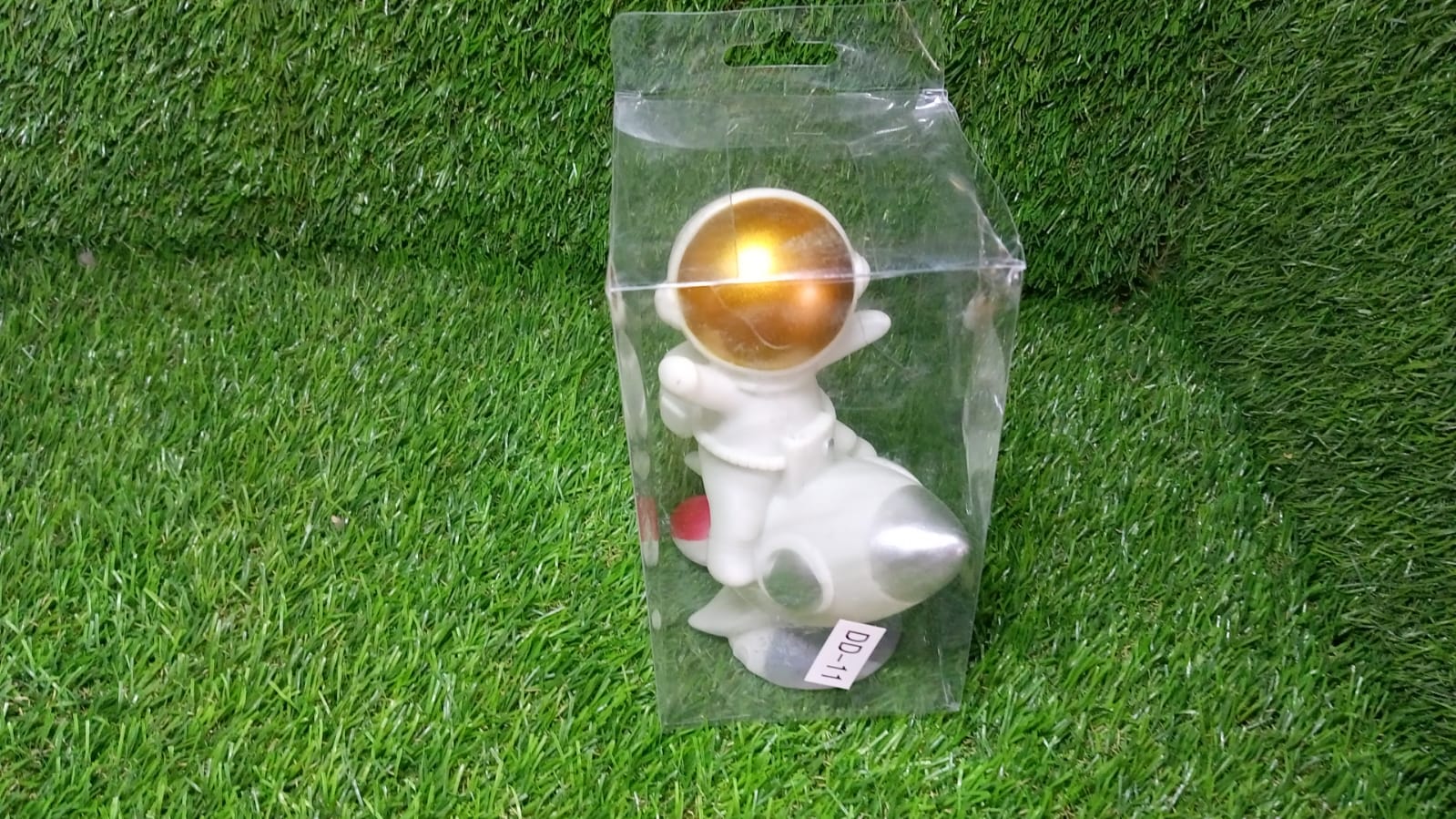Space Astronaut Figurines Resin Mini Model Home Decor DIY Desktop Ornament Miniatures - Image 8