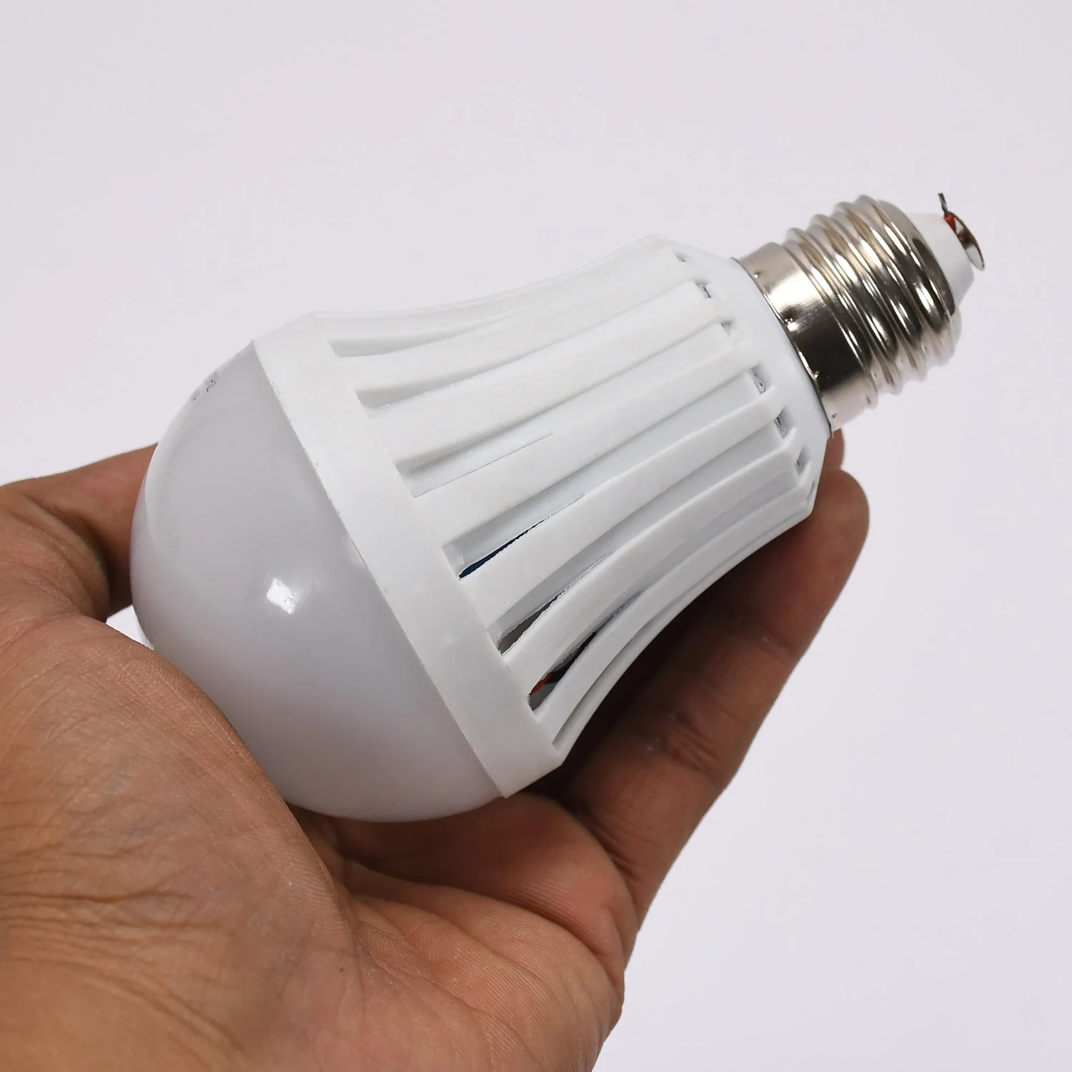 Emergency Led Bulb 7w Power Saving Bulb For Home & Multiuse Bulb ( 1 pc ) - Image 6