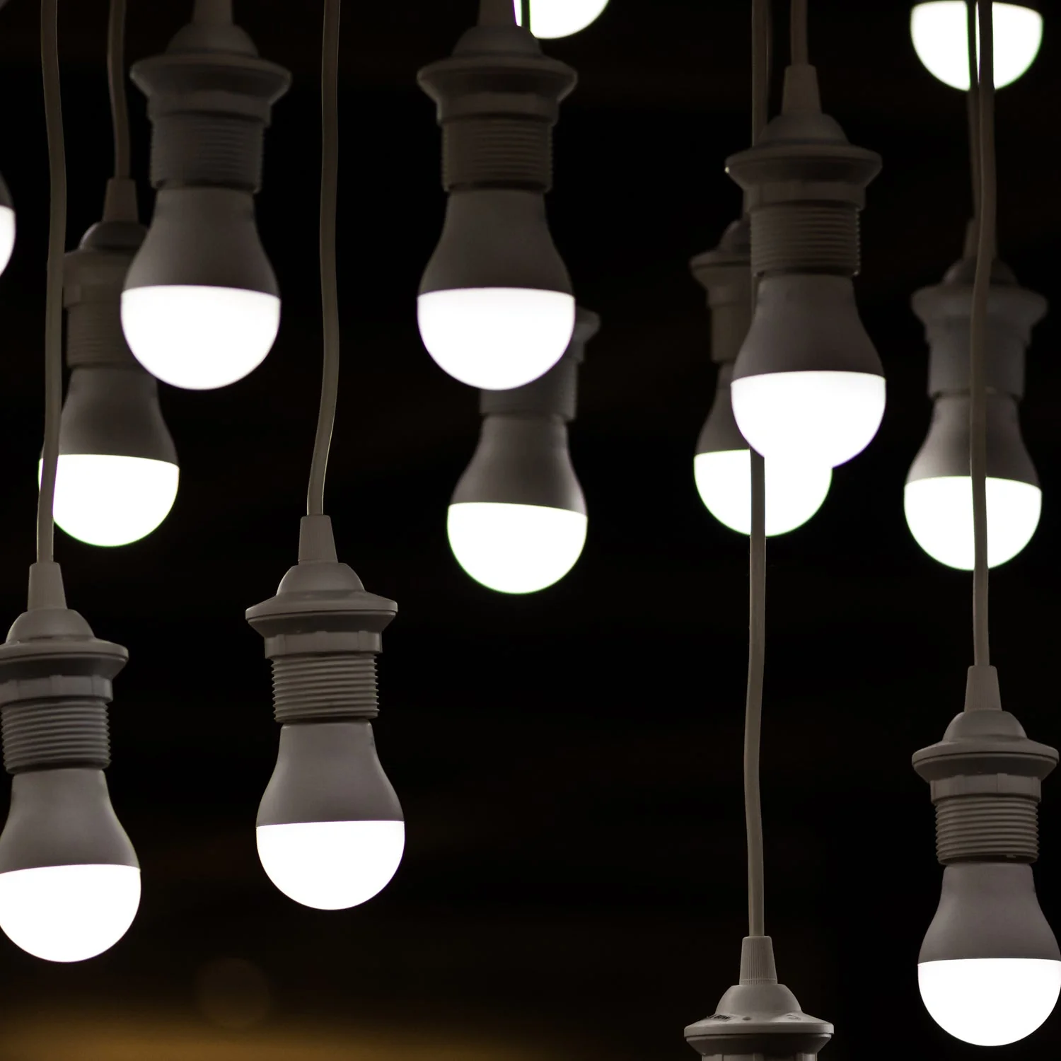 Emergency Led Bulb 7w Power Saving Bulb For Home & Multiuse Bulb ( 1 pc ) - Image 7