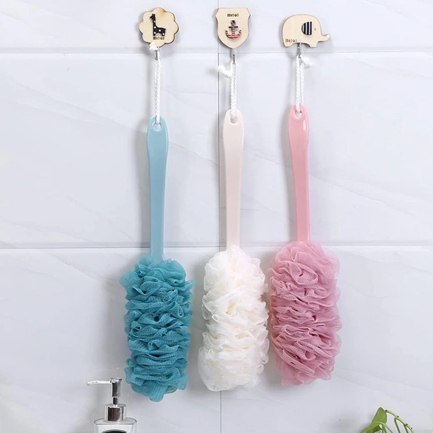 Loofah Back Scrubber with Long Handle for Shower & Bath Cleaning - Image 3