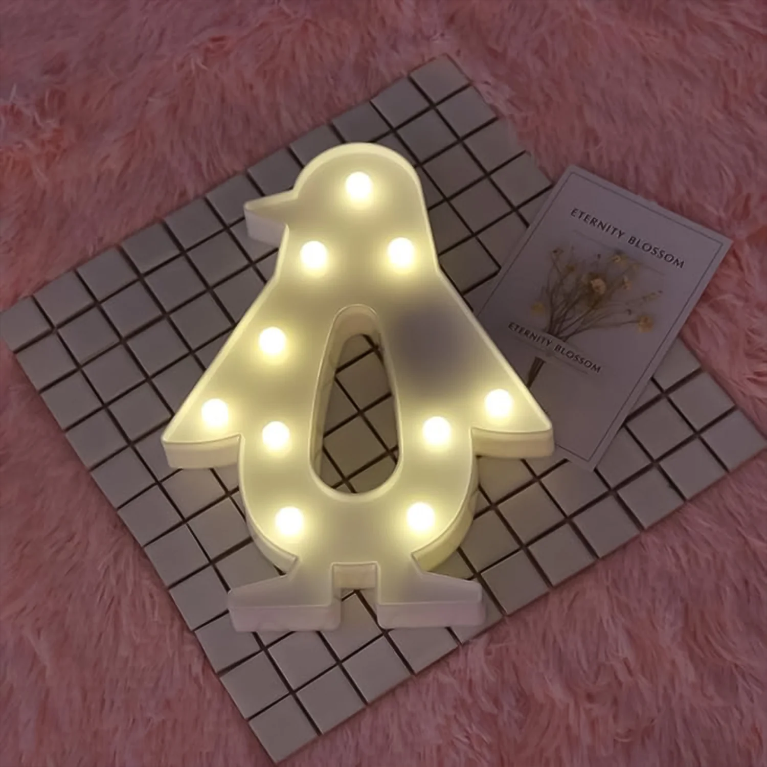 Penguin Shaped Light LED Light Kids Room (1 Pc / Battery Not Included) - Image 3