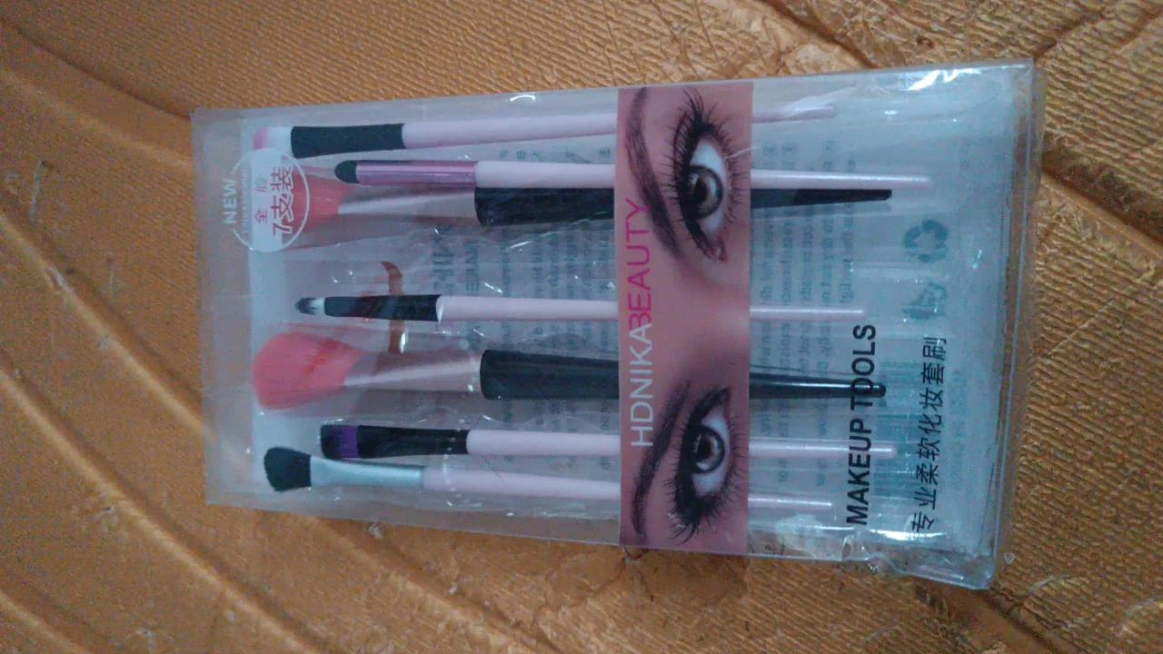 Professional Soft Makeup Brush Set (7 Pc) - Image 7