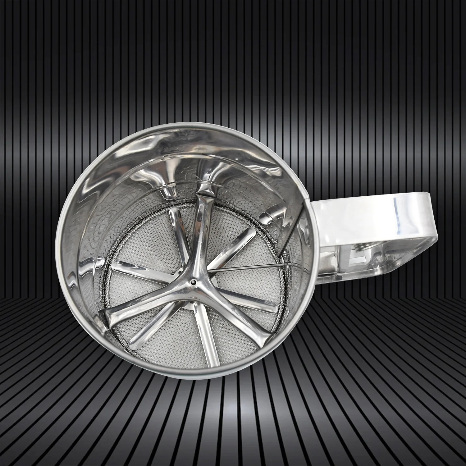 Flour Sifter – Handheld Baking Sieve - Image 4