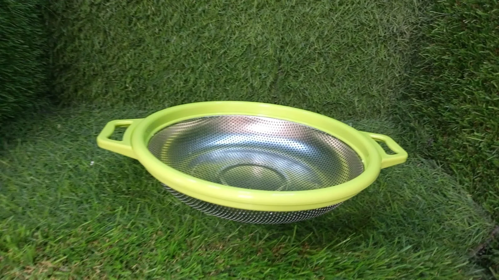 Stainless Steel Colander with Handle, Large Metal Green Strainer - Image 9