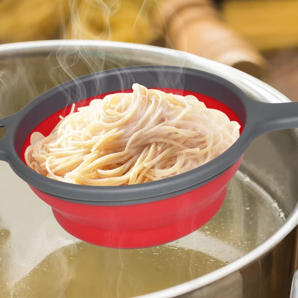 Foldable Silicone Colander for Fruit & Veggies - Image 3