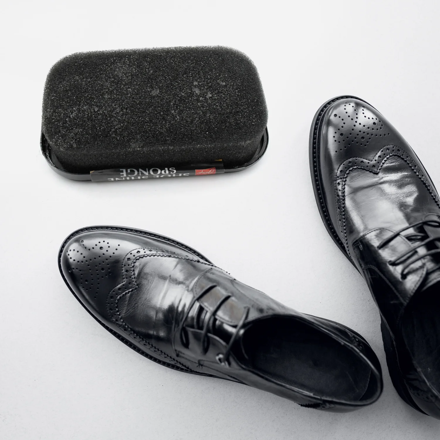 Shoe Shiner and Shoe Polish (1 Pc) - Image 3