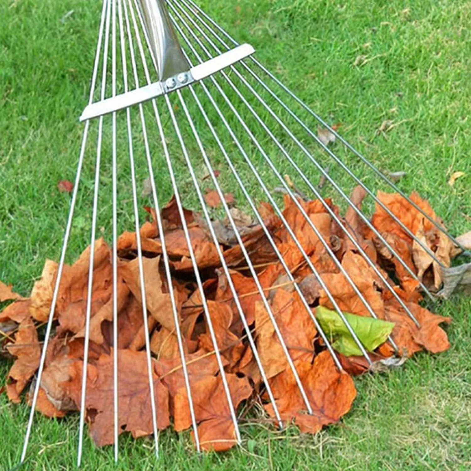 115-152 CM Rake for Gardening, Stainless Steel Telescopic Garden Rake for Quick Clean Up of Lawn and Yard, Adjustable Rake Claws Spacing Garden Broom with Long Handle for Clean Leaves (MOQ :- 12 pc) - Image 6