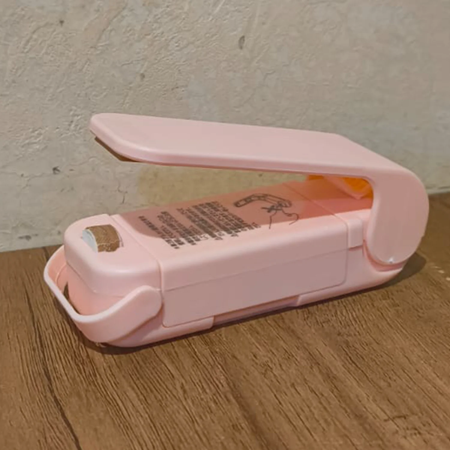 Mini Plastic Bag Sealer – Portable Heat Sealing Machine (Battery Operated / 1 Pc) - Image 12