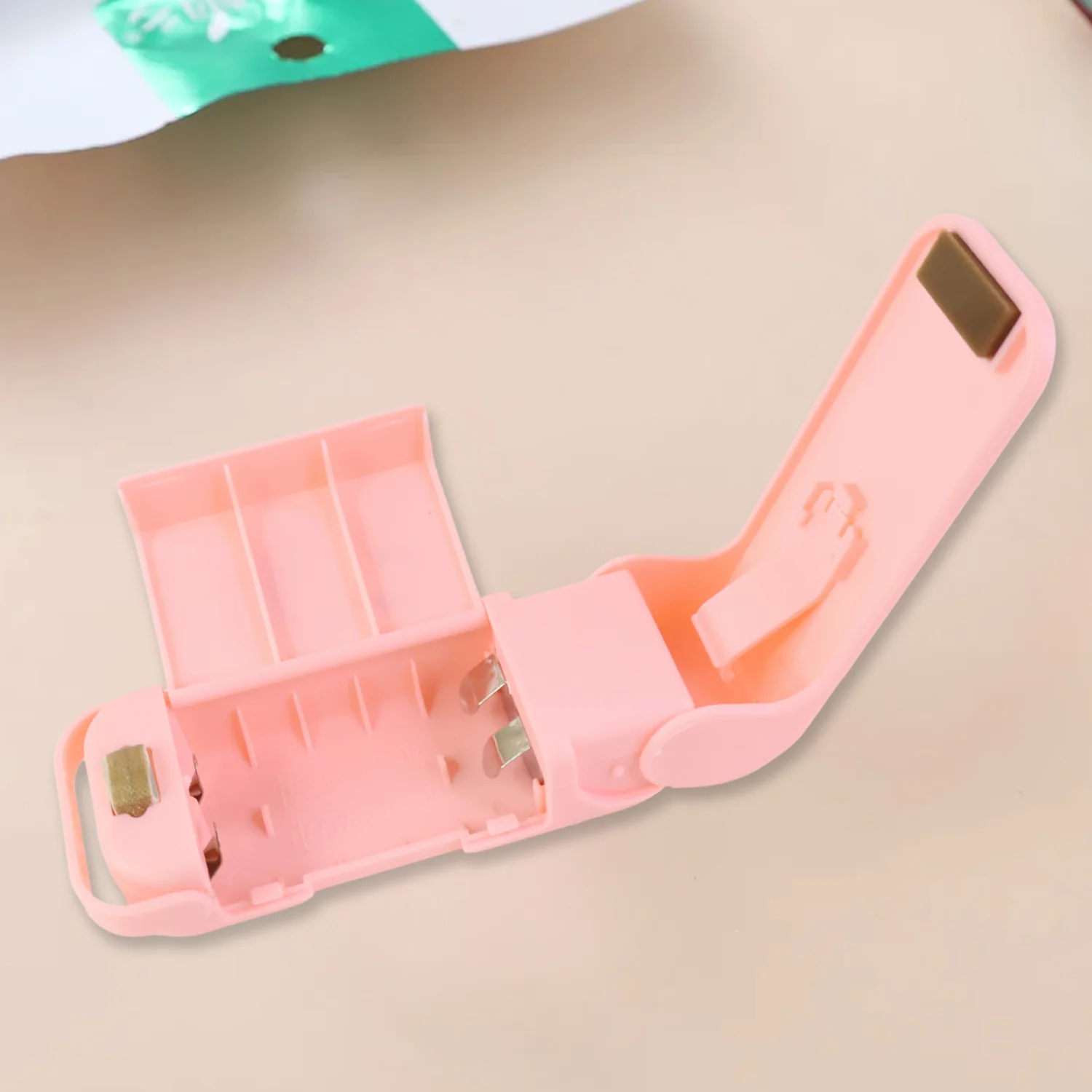 Mini Plastic Bag Sealer – Portable Heat Sealing Machine (Battery Operated / 1 Pc) - Image 8