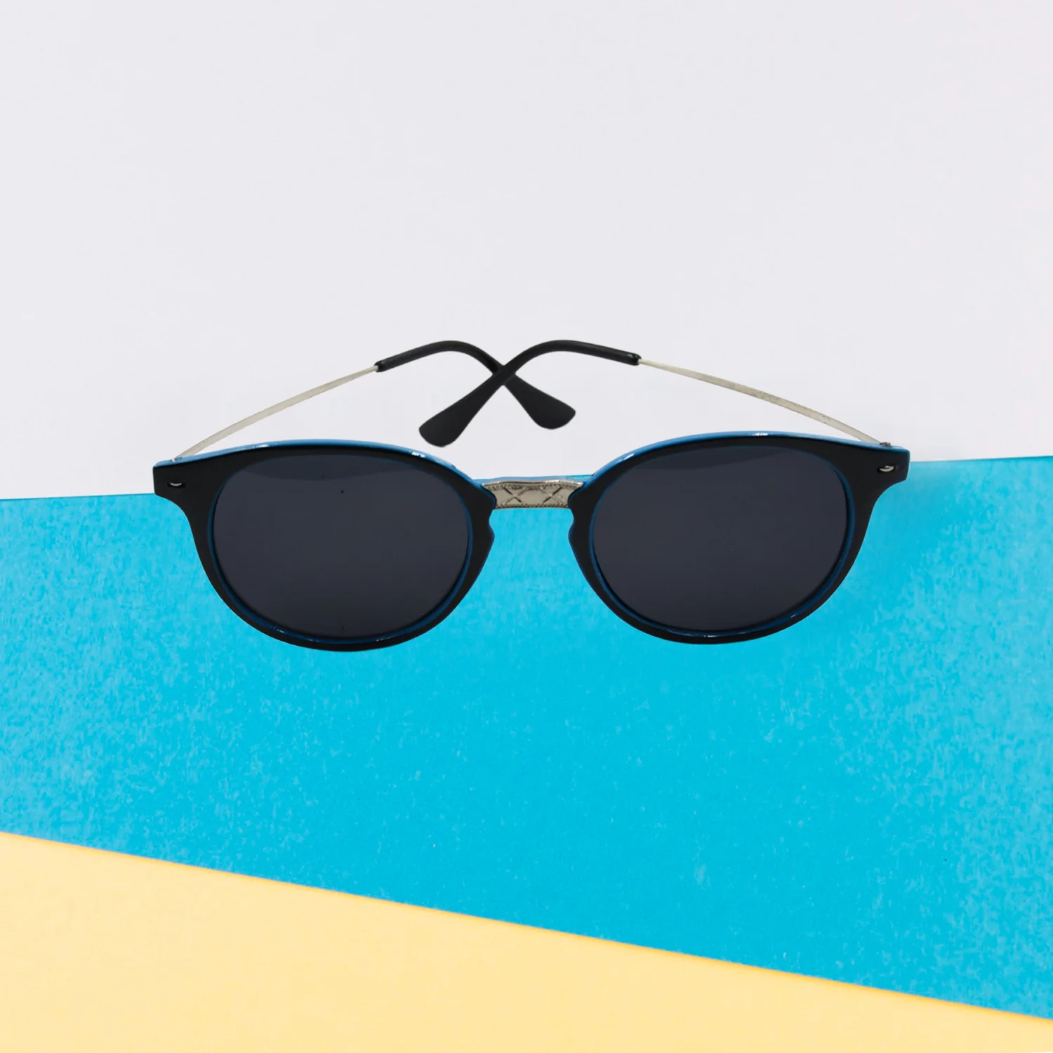 UV Protected Round Sunglasses, classic Sunglasses for Men & Women, Lightweight - Image 6