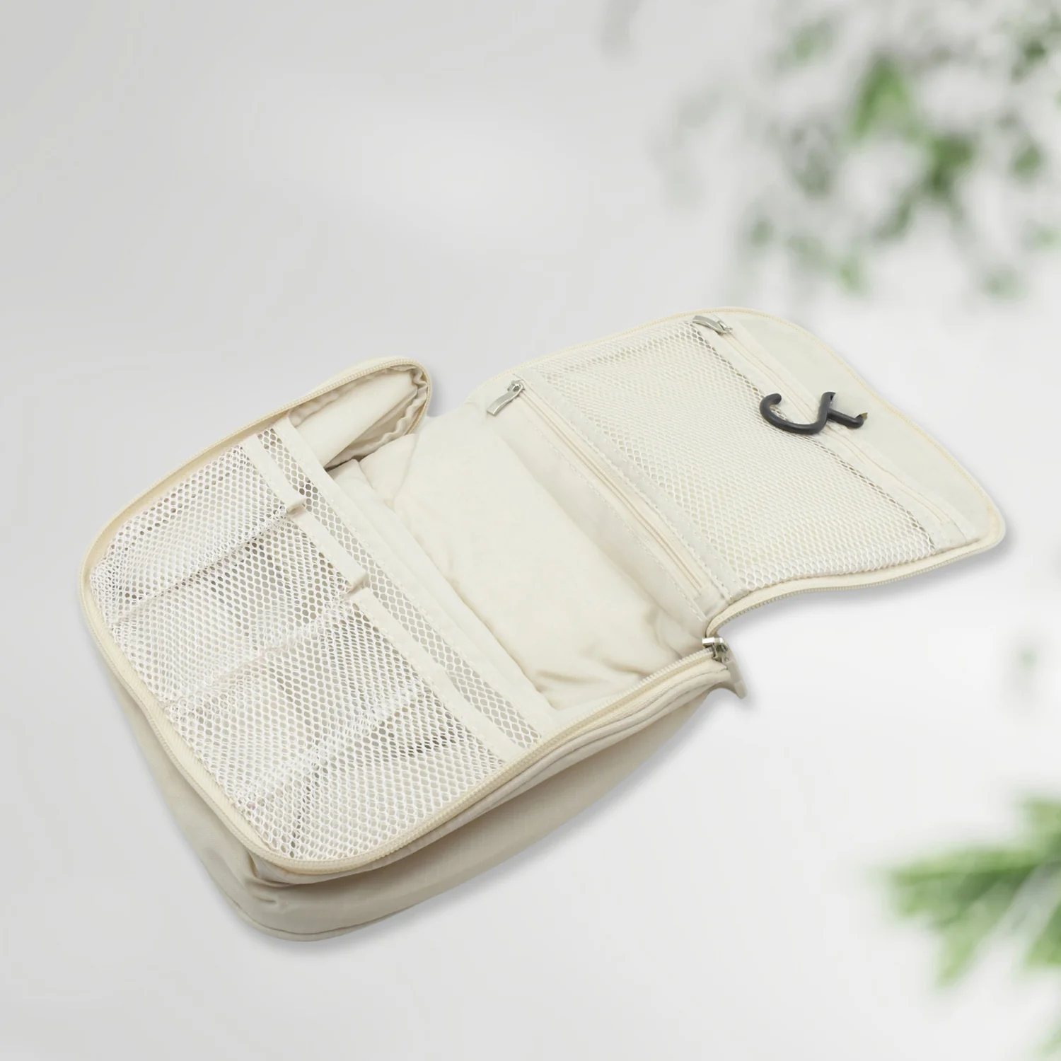 Travel Wash Bag Multi-Functional Waterproof Cosmetic Storage Bag (1Pc) - Image 3