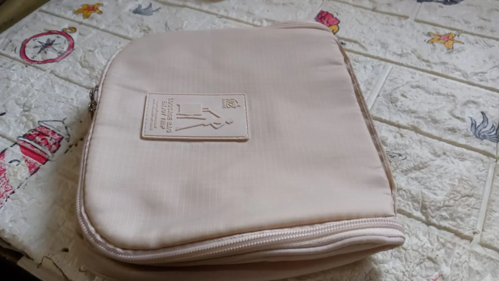 Travel Wash Bag Multi-Functional Waterproof Cosmetic Storage Bag (1Pc) - Image 7