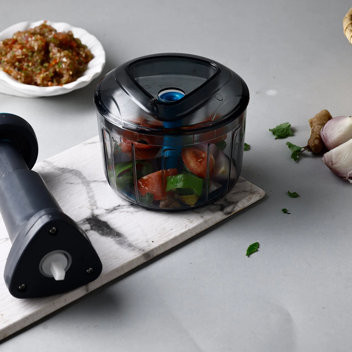 Ganesh Bingo Lock-Unlock Push Chopper (725ML) - Image 6