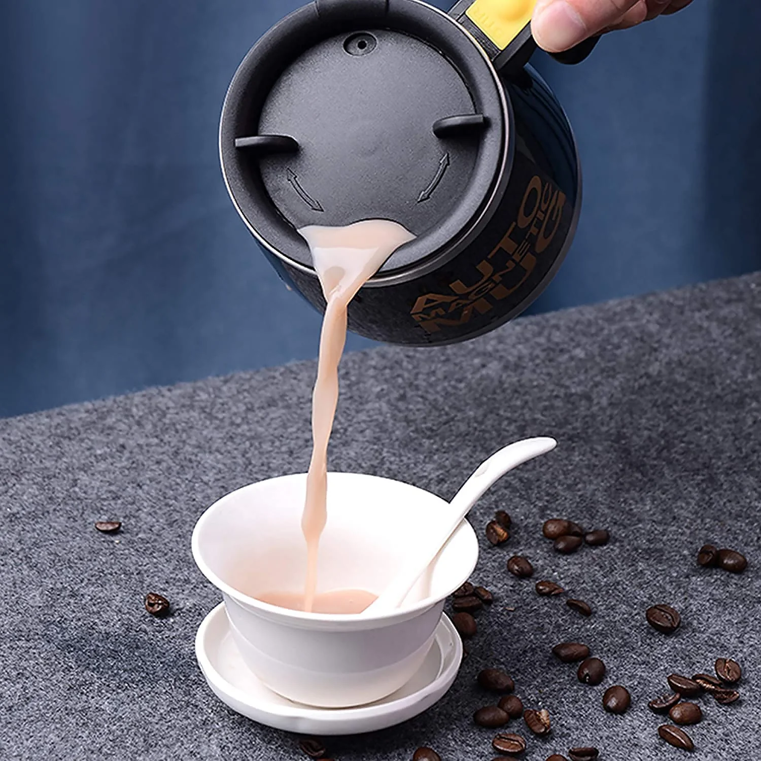 Self Stirring Mug With Lid used in  official places for serving drinks (1 Pc / 400 ML) - Image 5