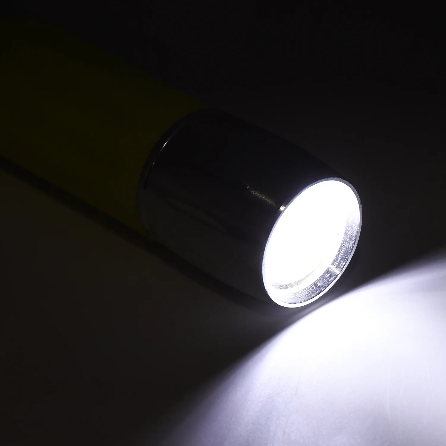 Mini LED Flashlight Torch – High Lumen Pocket Light (Battery Not Included) - Image 3