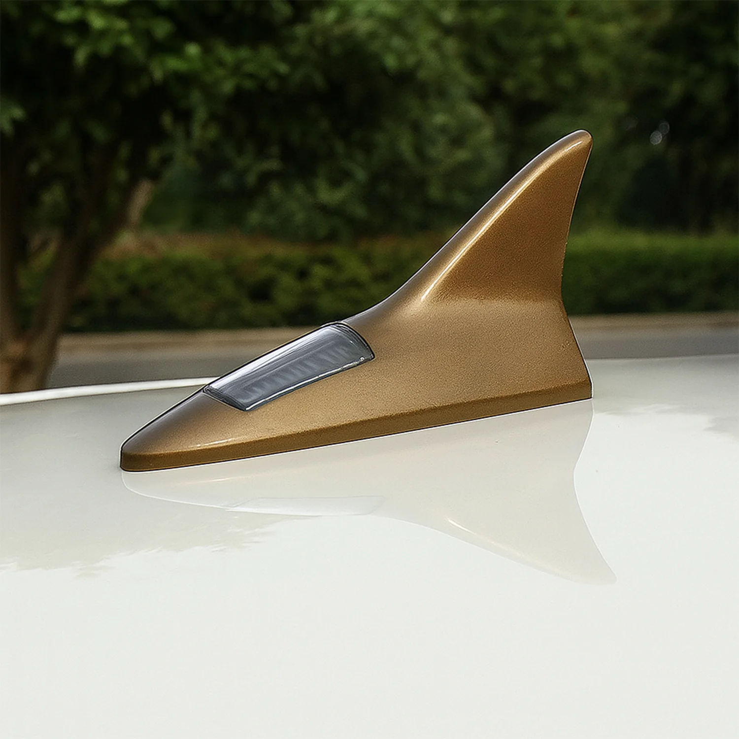 Solar Shark Fin LED Signal Antenna Light for Car Roof Decoration - Image 4