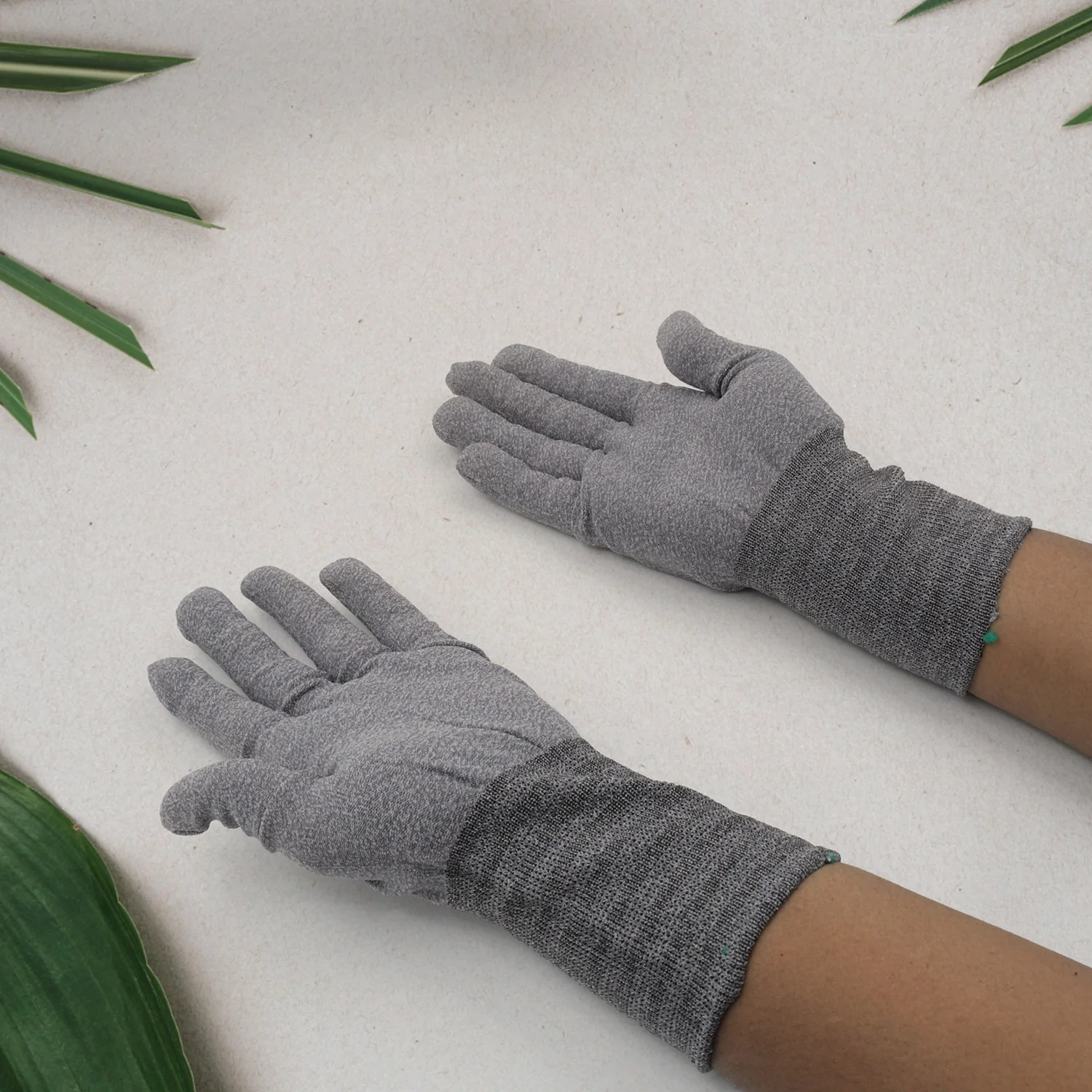 1 Pair Cut Resistant Gloves Anti Cut Heat Resistant Safety Work Gloves - Image 3