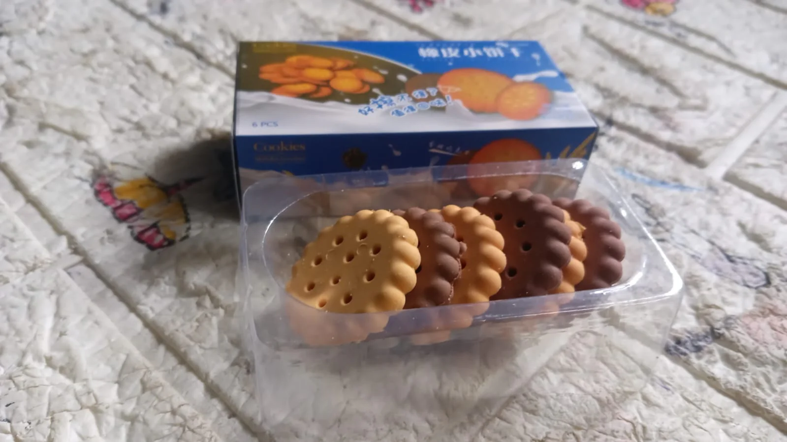 Biscuit-Shaped Erasers – Fun Rubber Stationery for Kids (6 Pcs Set) - Image 8