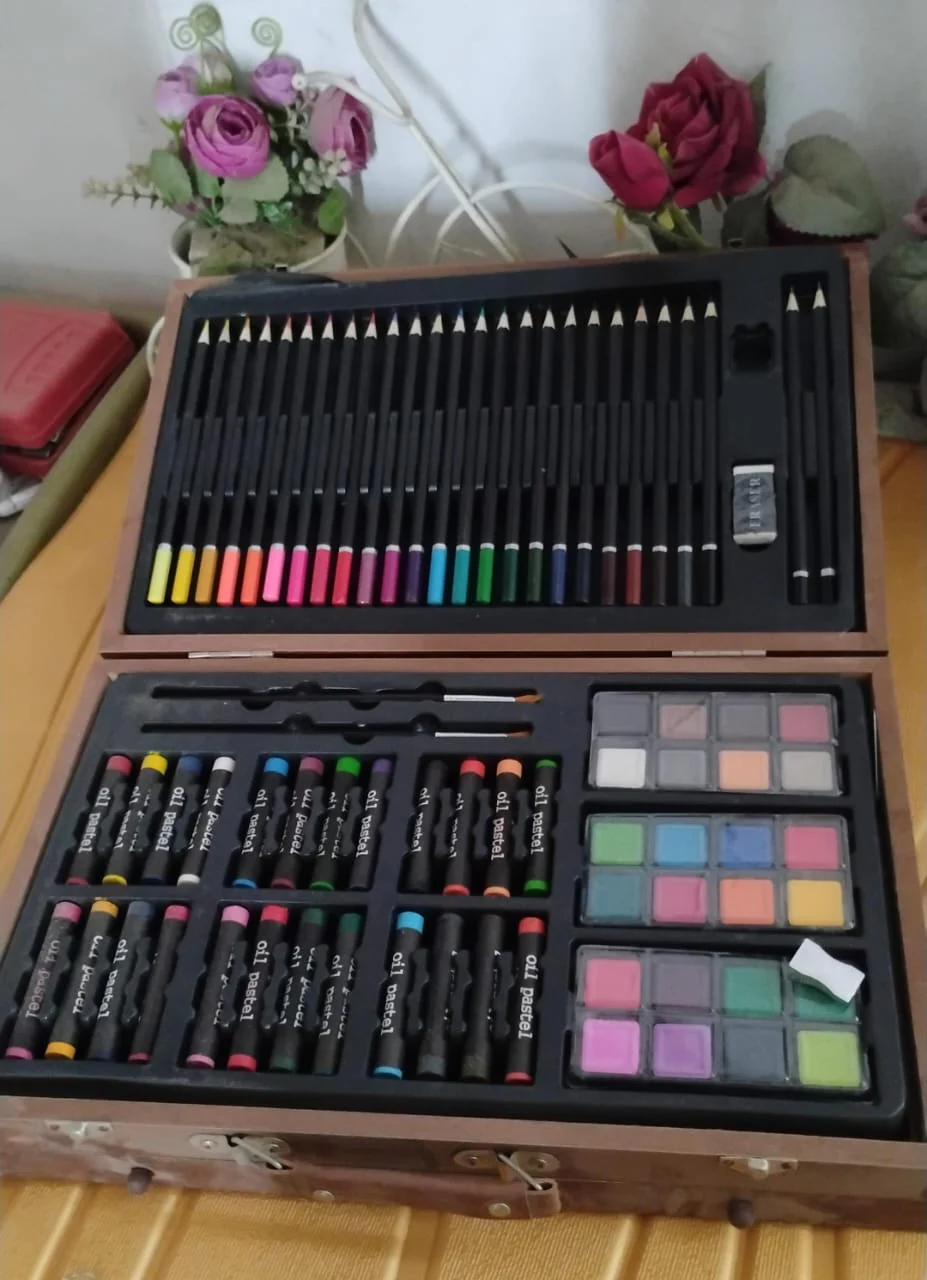 Artist Drawing & Painting Color Set ith Wooden Case (112 Pcs Approx) - Image 7
